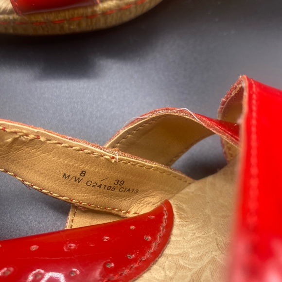B.ø.c patent Cherry red wedge sandal - Picture 4 of 6